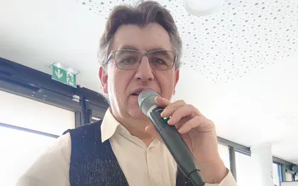 Photo de Chanteur accordéoniste pianiste Loire-Atlantique en Pays de la Loire