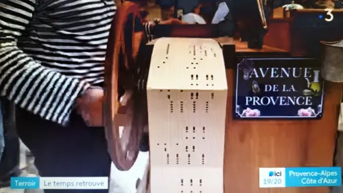 Francis Letourneur Orgue de barbarie - Département B.D.R - Vaucluse