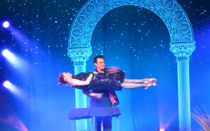 Photo de SPECTACLES DE REVUE DE CABARET ET DE MAGIE  PHILIPPE ARIAS