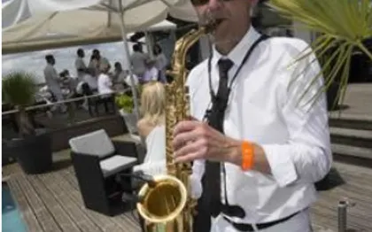 Photo de Les Pointures Jazz Band + electro sax / BORDEAUX / Sax & chant