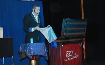 Photo de RV Magicien - SPECTACLE DE MAGIE - GRENOBLE - ISERE