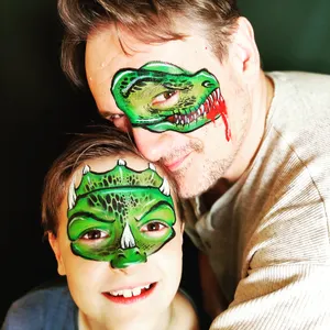 Papa et bébé dino