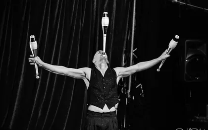 Photo de FRED Artiste de cirque, jongleur / PACA