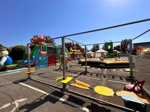 Découvrez nos concepts de parc de jeux pour votre commune clé en main ! 