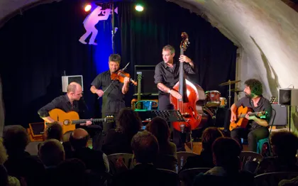 Photo de Orchestre de Jazz Manouche et Swing : La Zongorà Tours