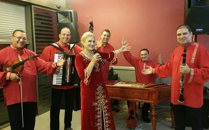 Photo de Lorraine et Marian Duo russe tzigane / NANTES 