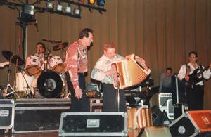 c'était avec André Verchuren en Sarthe