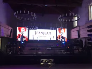 concert  en 2018 pour la soirée rosé du vignoble JEAN JEAN  