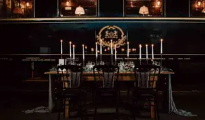 chaise Napoléon noir 