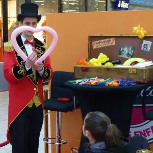 Mr Loyal sculpteur de ballons