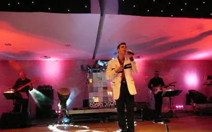 Photo de Chrys chante Mike Brant