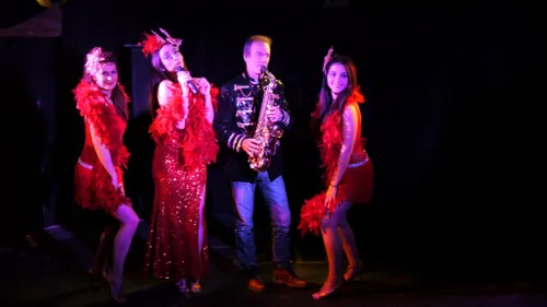 Eddymusic Saxophoniste  et duo saxo chant à BESSAN / Hérault