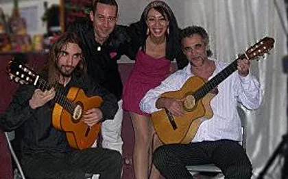 Photo de Gipsy Music - Chansons guitares gitanes - Genève - Lausanne - Suisse