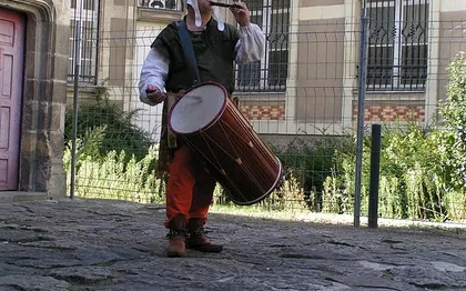 Photo de Musique Médiévale et Renaissance - Trouvère - Thibault Pasdeporte - Galoubet - Tambourin - Le Mans - La Flèche