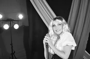 Soirées jazz, blues, bossa pour une ambiance raffinée dite lounge avec Lydia Moreno chanteuse professionnelle Gard Ales Nimes