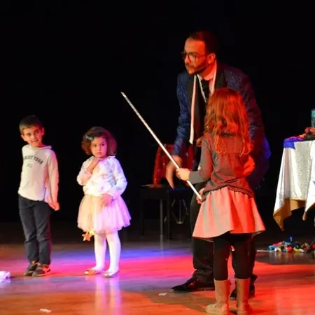 Magicien animateur KARIM  MAROC