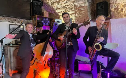 Photo de Musiciens  Cote D’Azur  The Crazy Warren Band (Stroling, Live Band/DJ)