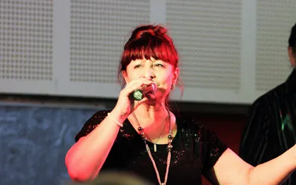 Photo de Chanteuse de Reims : Plein tubes avec Isabelle Diot