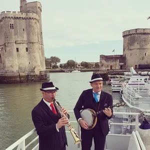Vendredi 14 juin 2019, Only New Jazz Band (Duo) à bord de l'Espérance 1 à La Rochelle (17), pour un cocktail d'entreprise.