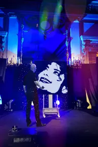 Rénald ZAPATA, peintre performer, France et international