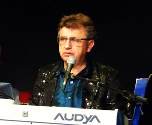 Je suis à nouveau en prestation déjeuner musicale sur Nantes ce samedi 21 octobre 2023