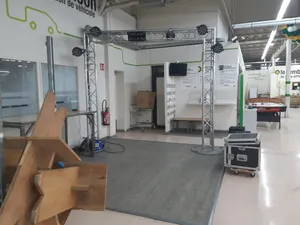 Kit lumière + Structure en Location
 Fête du personnel Leroy Merlin (94)