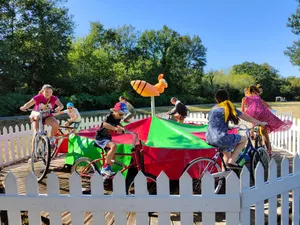 Nouveau manège écologique pour les ados & adultes: l'écochenille !