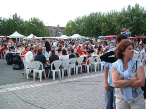 Cloture d'un marché nocturne 