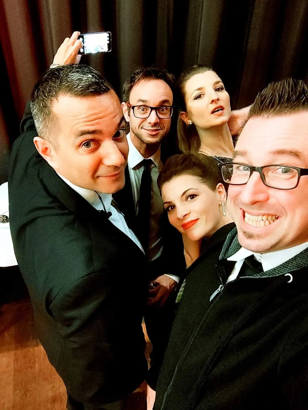 Groupe de variétés 5 artistes