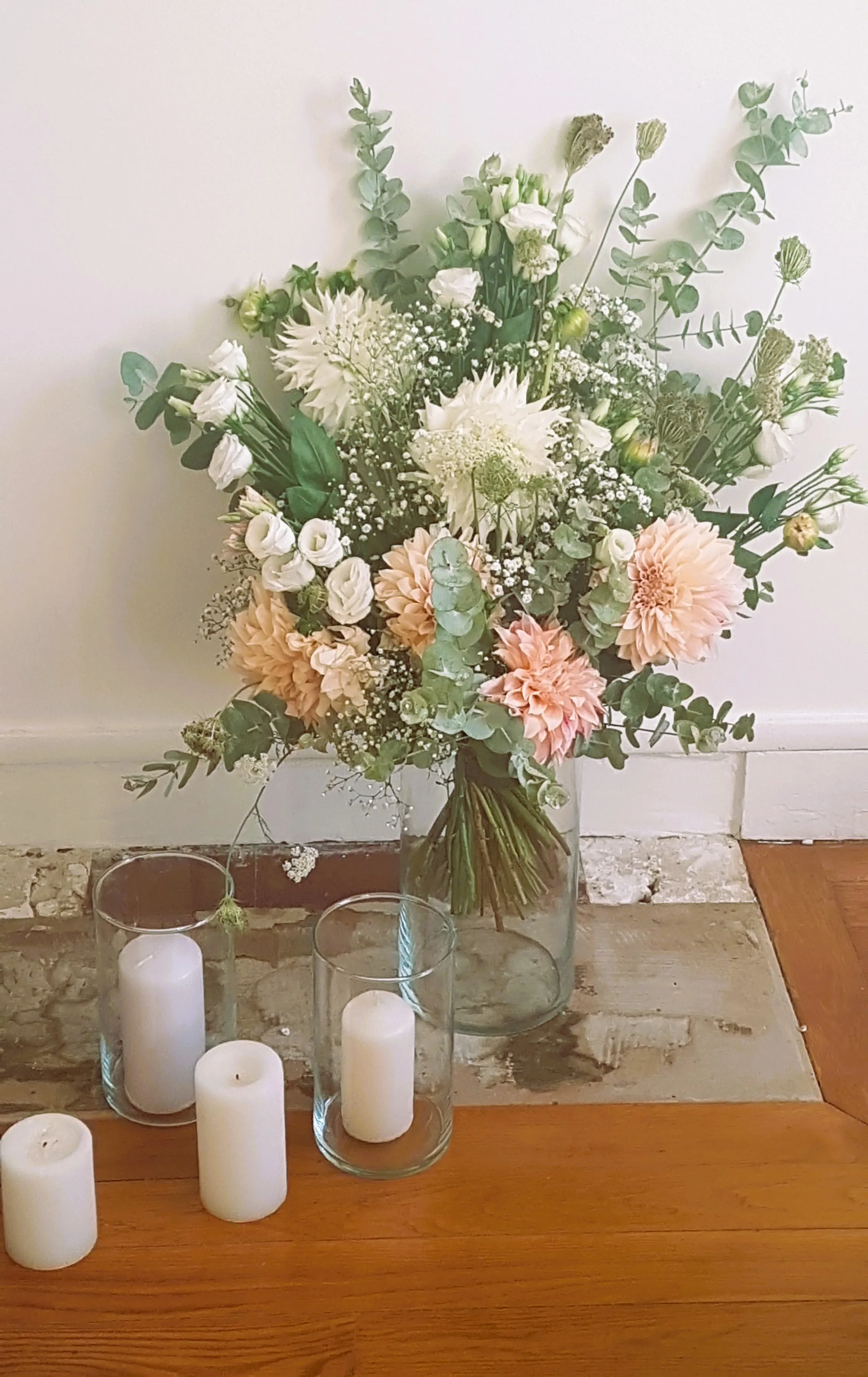 Composition florale cérémonie religieuse