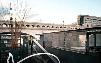 Photo de Location de Péniche à Paris La Baleine Blanche