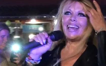 Photo de Pascale chante Brigitte Bardot / VAR
