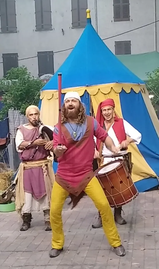 "Les Aboyeurs" à La Garde (83).