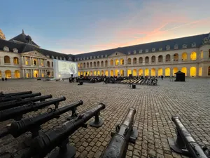 Cinéma en plein air à l'Hôtel des Invalides