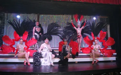 Photo de REVUE CABARET LES FOLIES BERCHERE