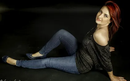 Photo de Anaelle Desbrais chanteuse de l'indre