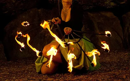Photo de Kaïa et l'élégance du feu - Spectacle de Feu et Pyrotechnie