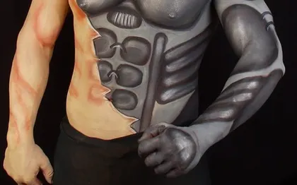 Photo de ARTISTE MAQUILLEUSE