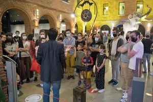 Magie de close-up déambulatoire au Muséum de Toulouse