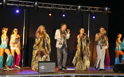 Photo de Diamant show Spectacle à Thème Années 60/80 Cabaret Hérault