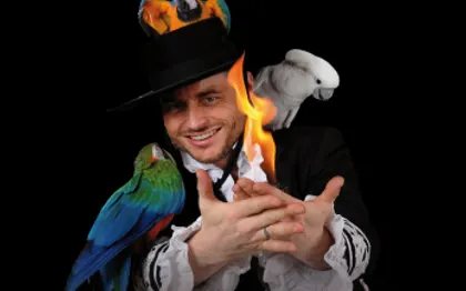 Photo de Magicien Dorian Grey - Close up - Spectacle Animalier - Lagny le Sec