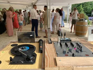 Animation Bar à Vinyles