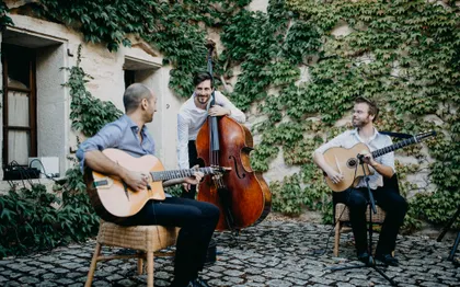 Photo de ORCHESTRE JAZZ MANOUCHE DE LYON : La Tostaki compagnie