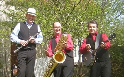 Photo de SAXOPHONISTE SEBASTIEN VALLET- Saint Sauveur le Vicomte