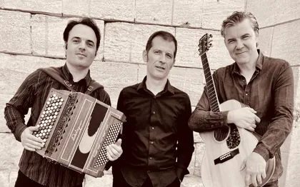 Photo de CANZONIERI groupe de musique populaire italienne / PARIS