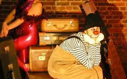 Photo de BUSUNGARS - Spectacle de Cirque - Montreuil