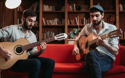 Photo de JOKO SWING, duo de guitaristes / Istres Bouches-du-Rhône