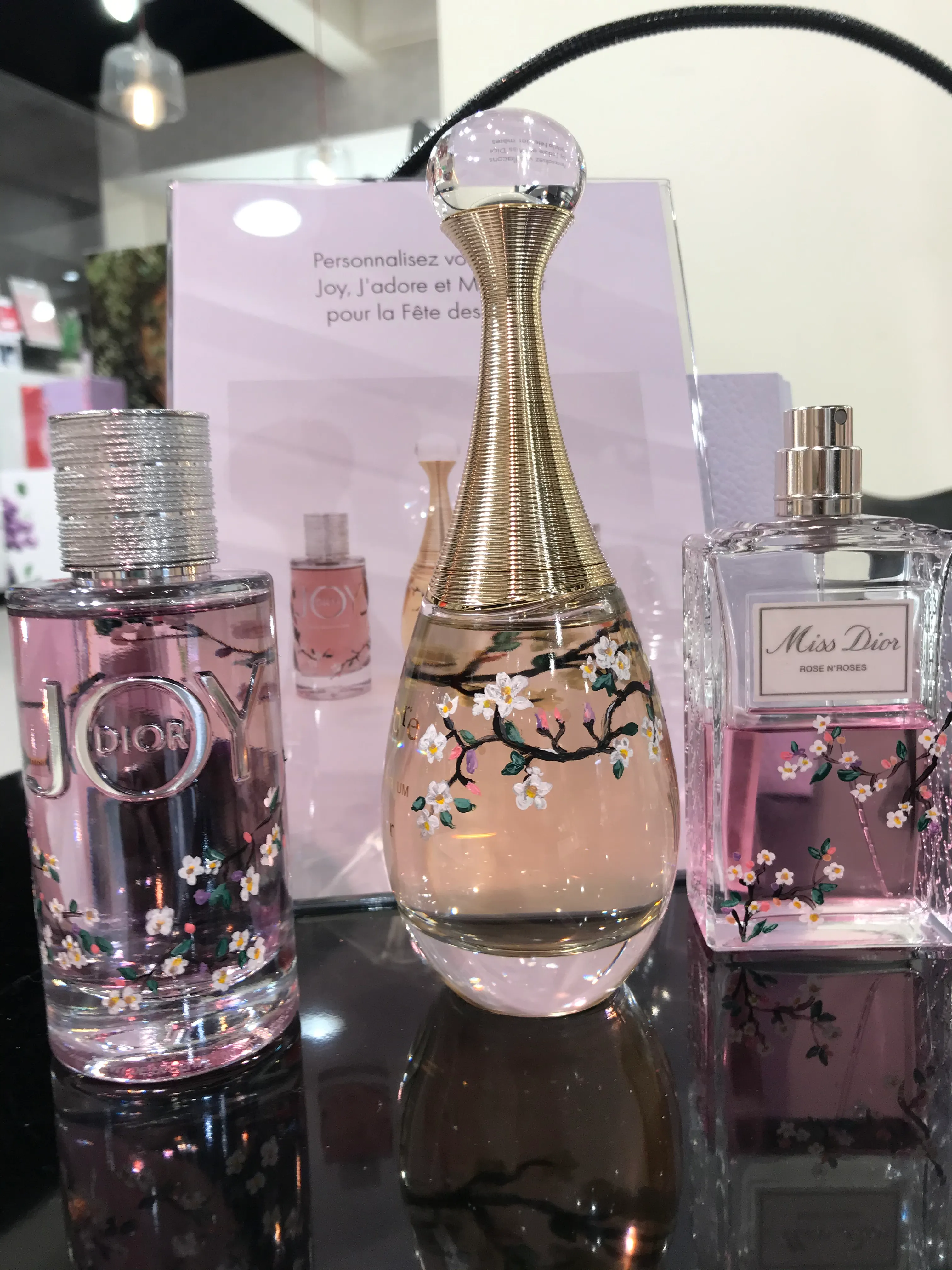 Peinture sur flacon DIOR