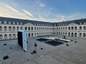 Cinéma en plein air à l'Hôtel des Invalides