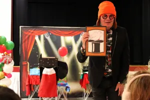 Spectacle de magie pour l'arbre de Noël 2023 ( Saint Cyprien  Dordogne )